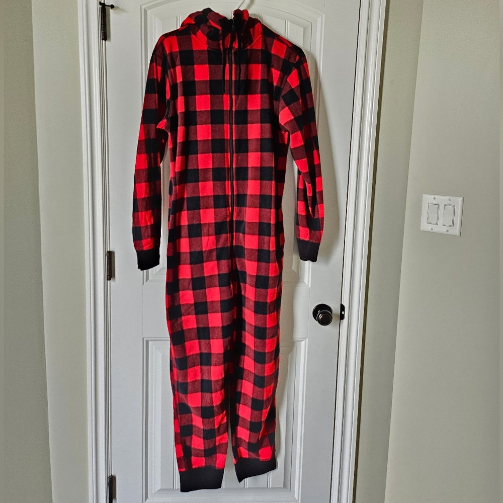 American Eagle Buffalo Plaid Onsie Mens Small